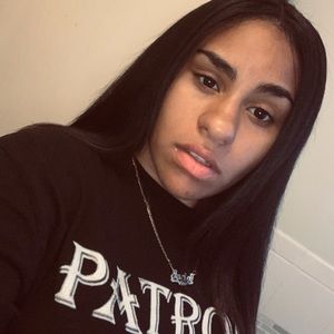 Meet your Posher, Celenia